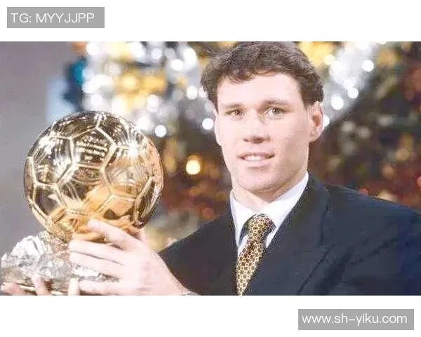 全球顶级足球球星名字背后的故事与传奇成长历程揭秘