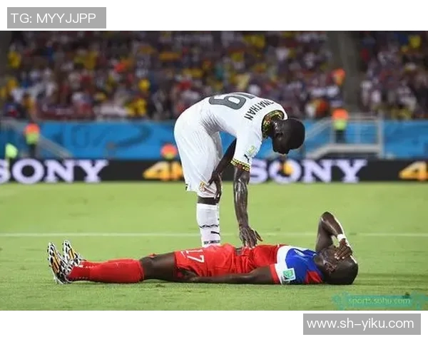 美国足球传奇邓普西：从街头球场到国际舞台的非凡之路